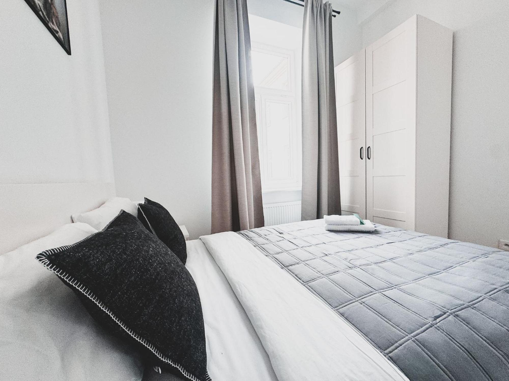 Luxury Design Apartments - Poznanska Warsaw City Center Esterno foto